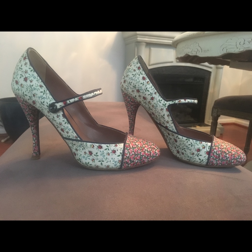 Tabitha Simmons with Jcrew pumps